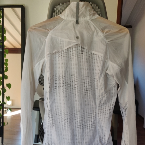 Lululemon jacket - Picture 2 of 8
